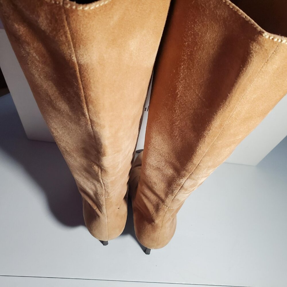 Calvin Klein Heloise Camel Kid Suede Heeled Boots Sz 8.5M - shipping incl - Picture 4 of 16